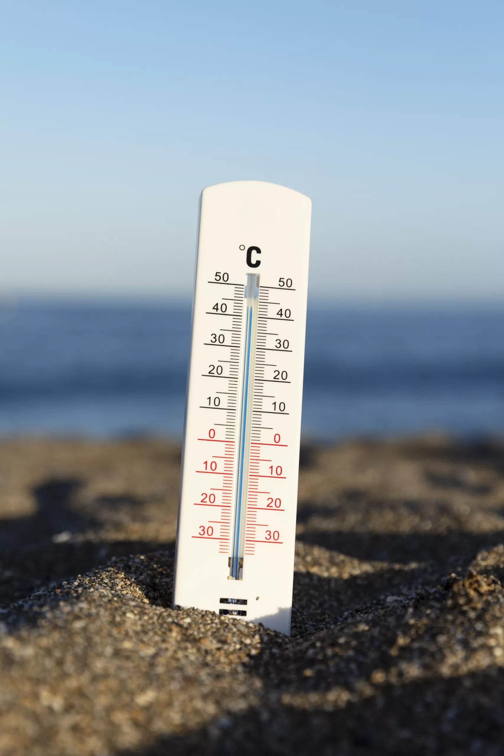 close-up-thermometer-showing-high-temperature